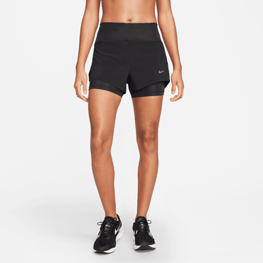 Short de course à pied Dri-FIT Swift pour femmes, taille moyenne 3", 2 en 1, avec poches