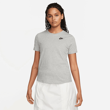 Club Essentials T-Shirt Femme