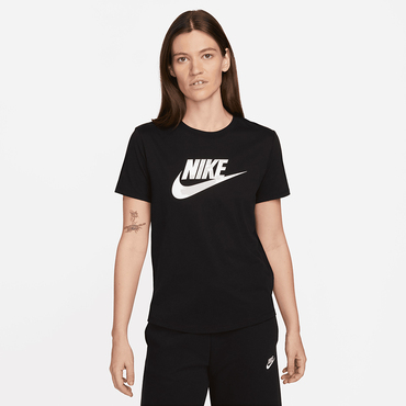 Sportswear Essentials Women's Logo T-Shirt